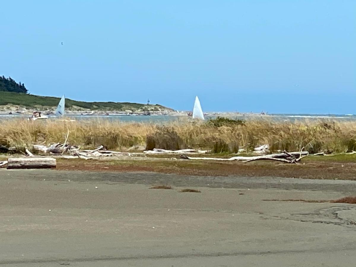Nikau'S On Palmer Foxton Beach ภายนอก รูปภาพ